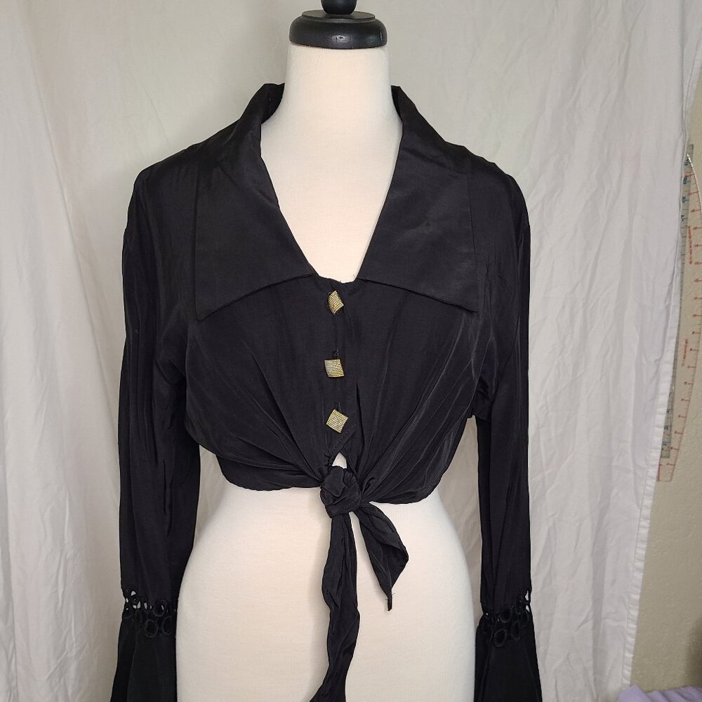 #147 Vintage 90s y2k Addiction Crop top flare sleeve top Size Medium